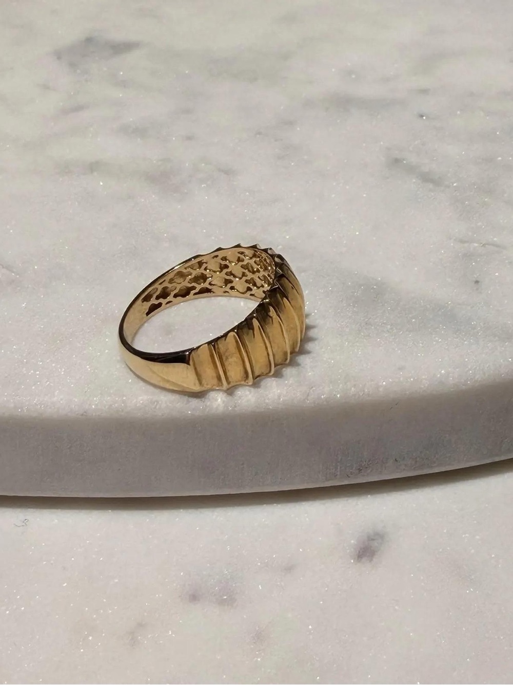 14K Real Solid Yellow Gold Textured Ribbed Band Ring Size 9 - Picture 6 of 6